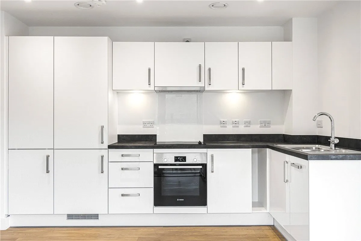 Atlas Way, Oakgrove, MK10, photo 2