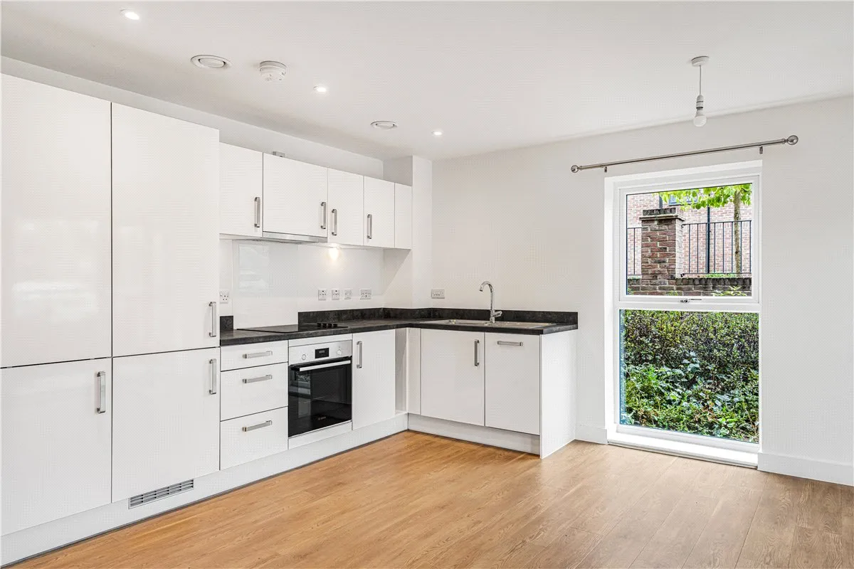 Atlas Way, Oakgrove, MK10, photo 3