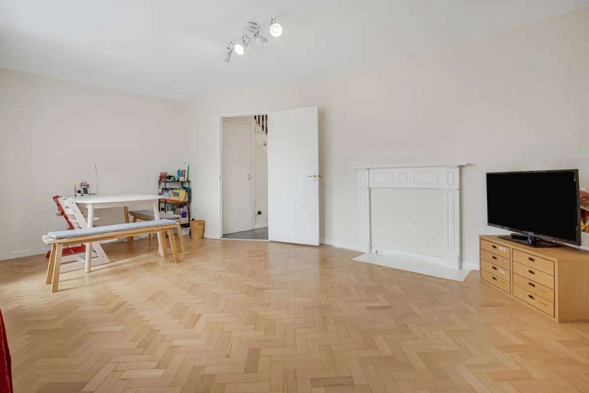 Oakleigh Park North, London, N20, photo 2