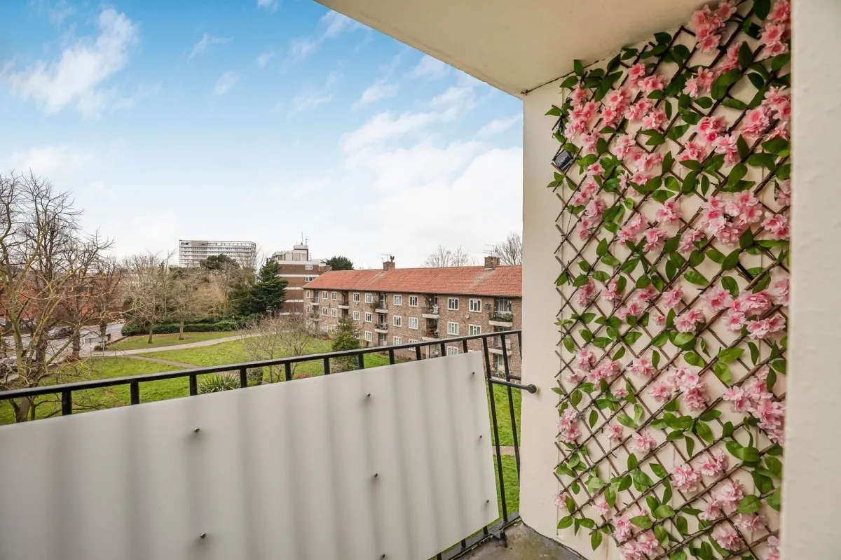 Oakleigh Park North, London, N20, photo 4