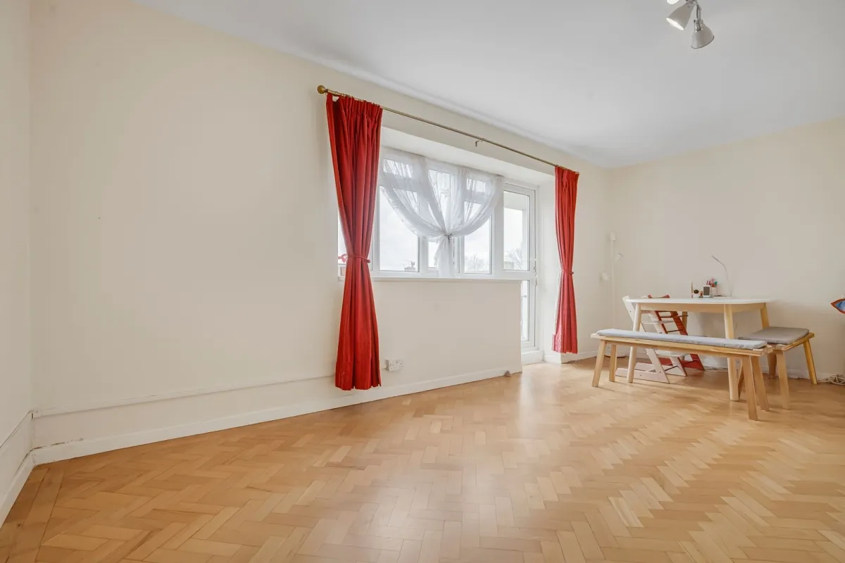 Oakleigh Park North, London, N20, photo 3