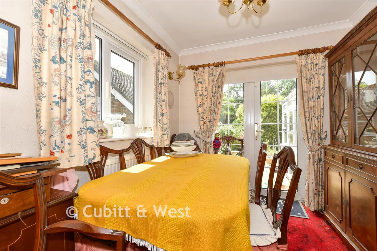 Nuthurst Avenue, Cranleigh, GU6, photo 6