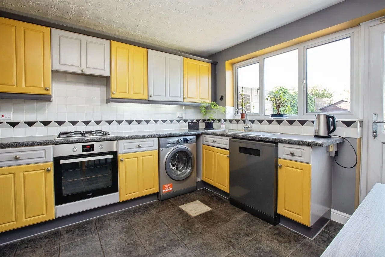 Penrose Court, Selston, NG16, photo 8