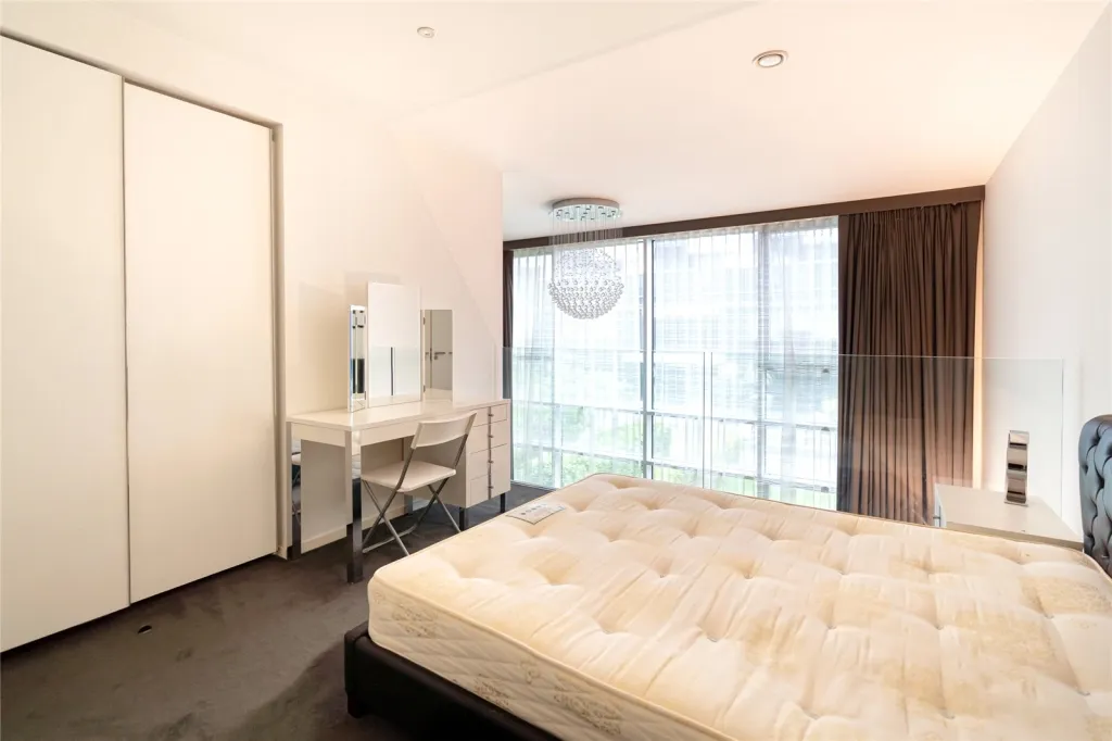 Baltimore Wharf, Crossharbour, E14, photo 5