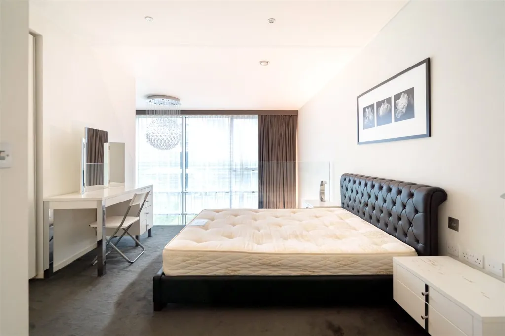 Baltimore Wharf, Crossharbour, E14, photo 14