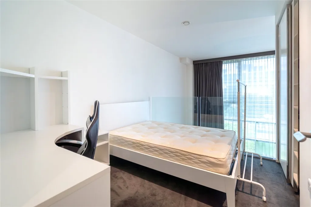 Baltimore Wharf, Crossharbour, E14, photo 6