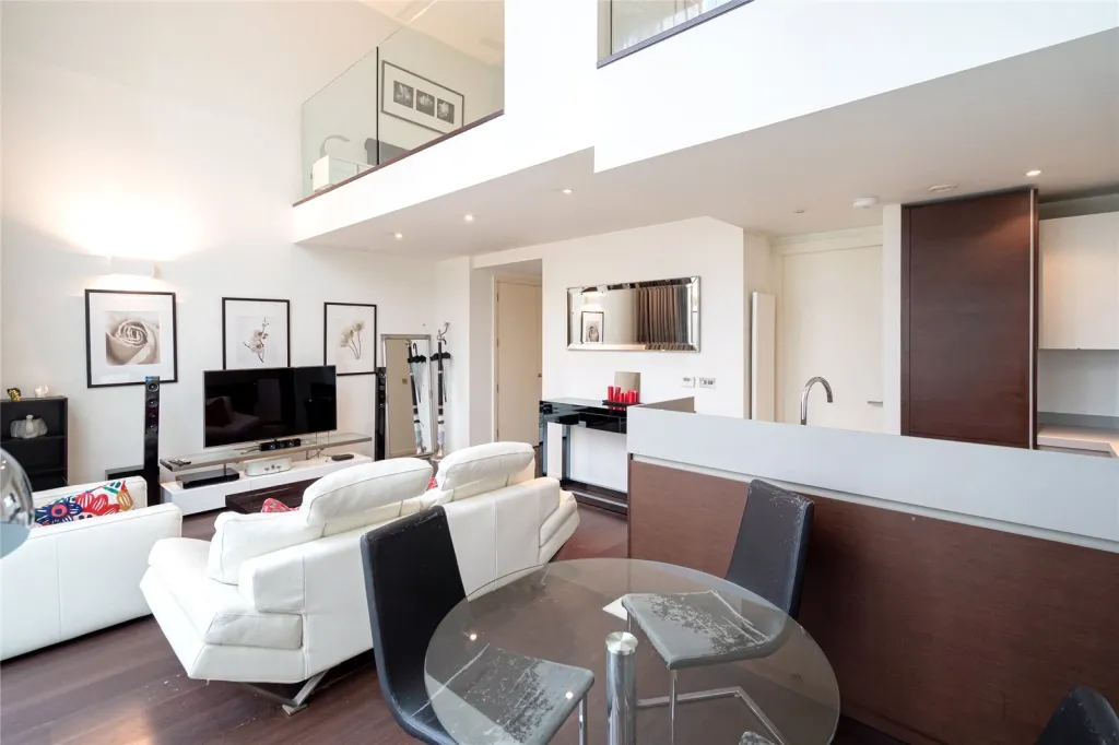 Baltimore Wharf, Crossharbour, E14, photo 10