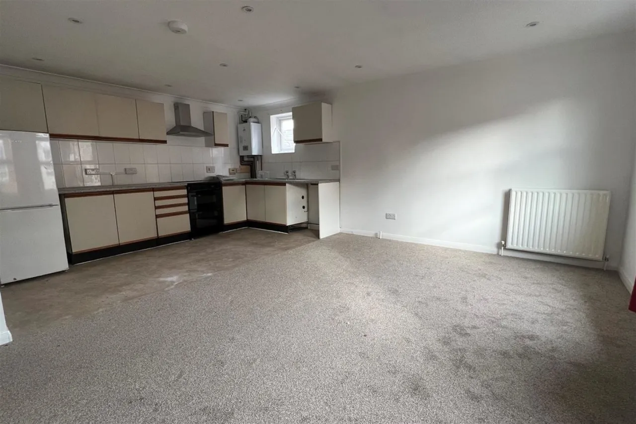 Salisbury Street, Fordingbridge, SP6, photo 2