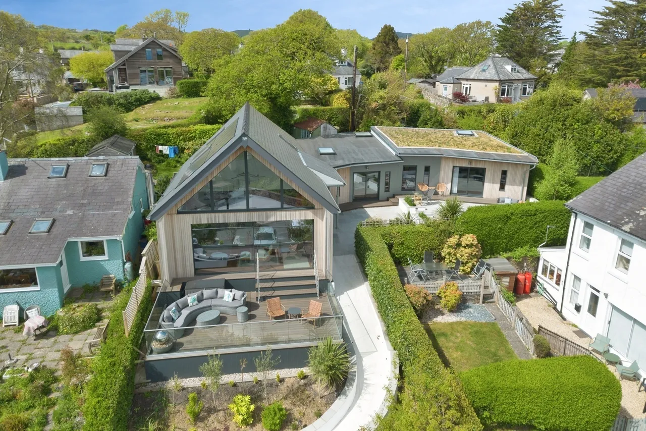 3 bed house for sale, Pen Y Graig, Llanbedrog, LL53