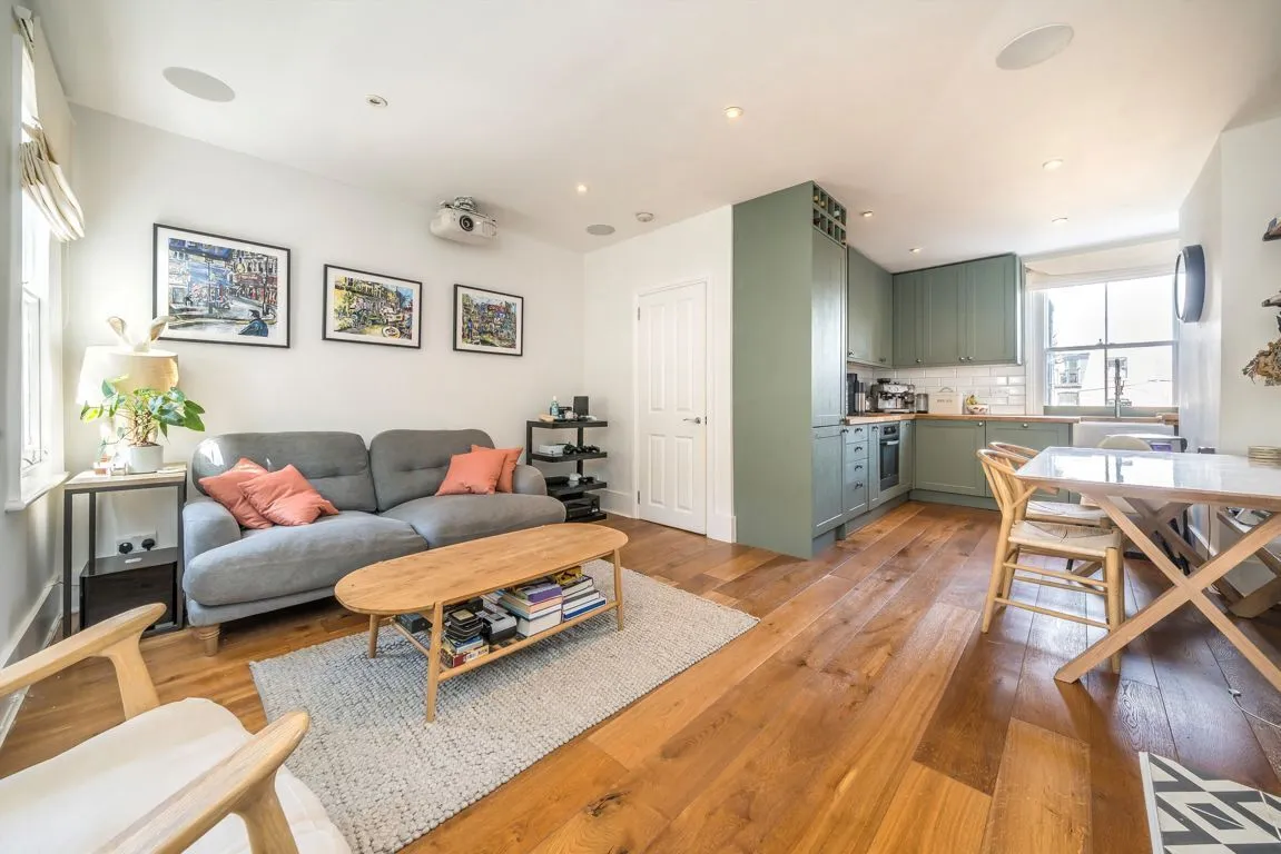 Fraser Street, W4, photo 3