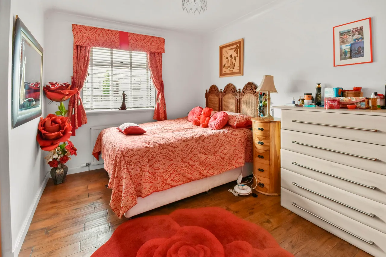Harthill Road, Bathgate, photo 13