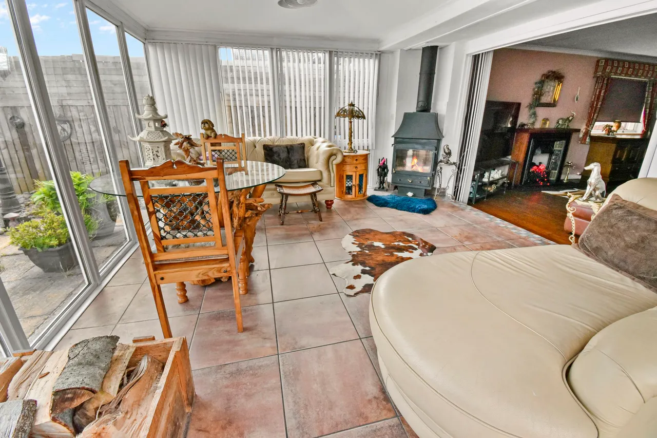 Harthill Road, Bathgate, photo 9