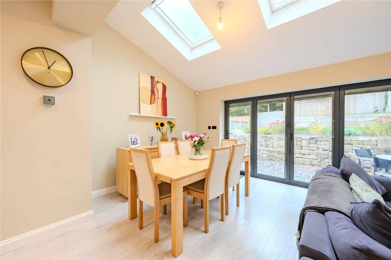 Allerton Grange Crescent, Leeds, LS17, photo 4