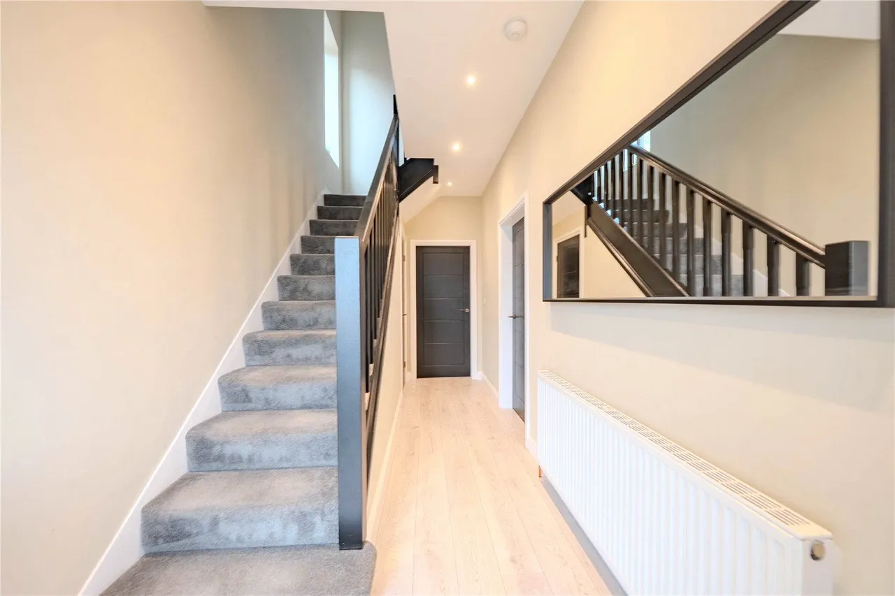 Allerton Grange Crescent, Leeds, LS17, photo 16