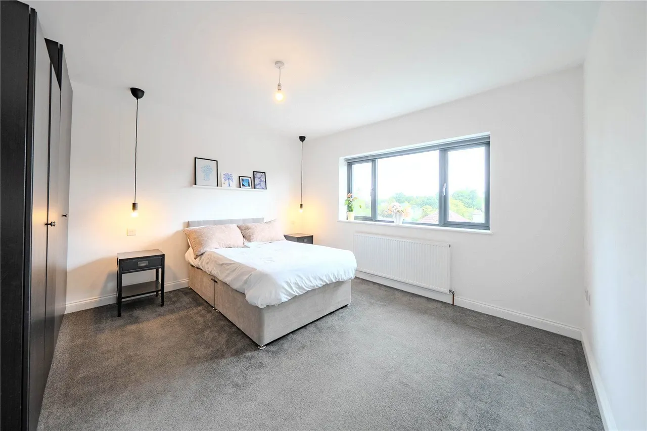 Allerton Grange Crescent, Leeds, LS17, photo 7