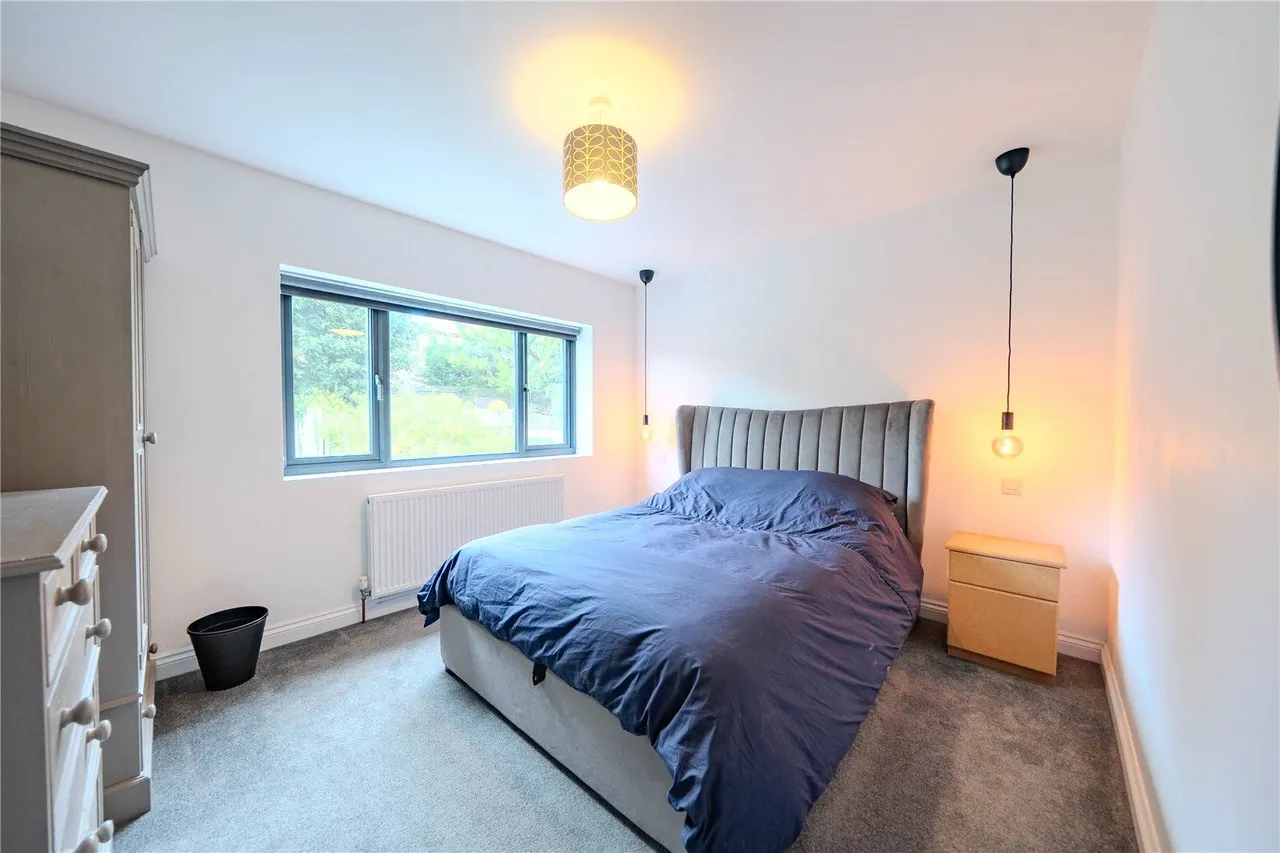 Allerton Grange Crescent, Leeds, LS17, photo 11