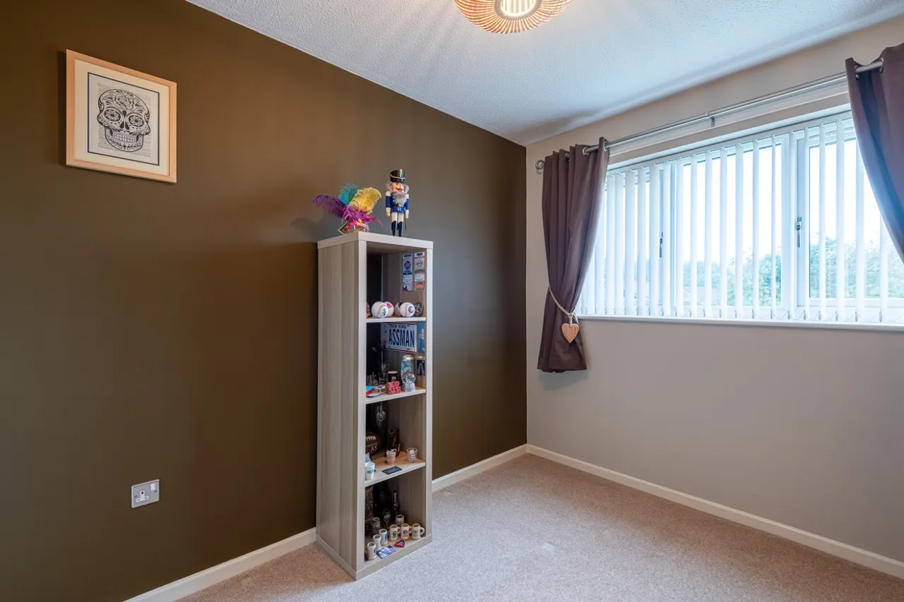 Buttonwood Glade, Ketley, TF1, photo 16