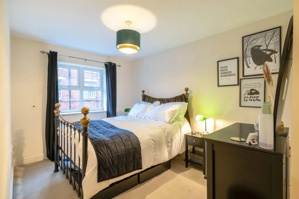 Manor Gardens Close, Loughborough, LE11, photo 6
