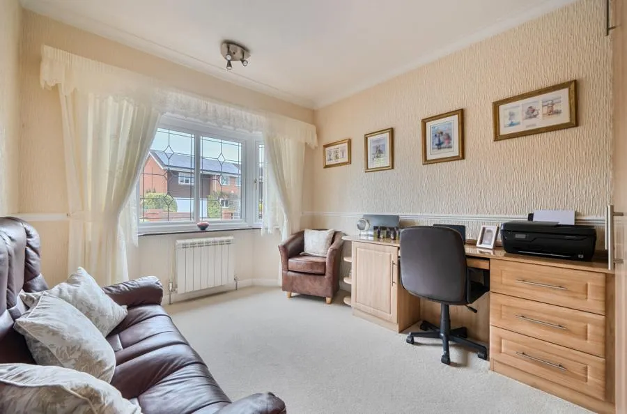 Reading Road, Woodley, RG5, photo 12