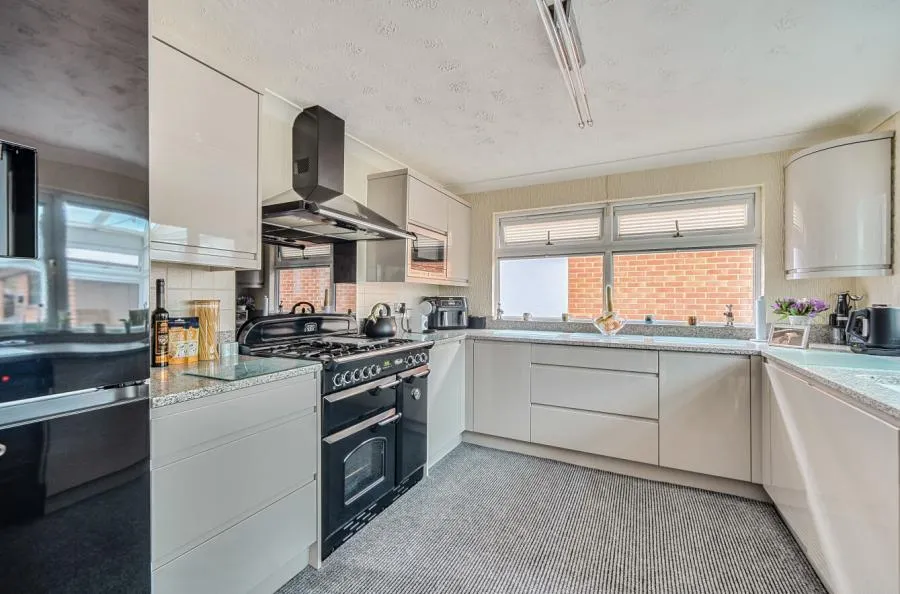 Reading Road, Woodley, RG5, photo 6