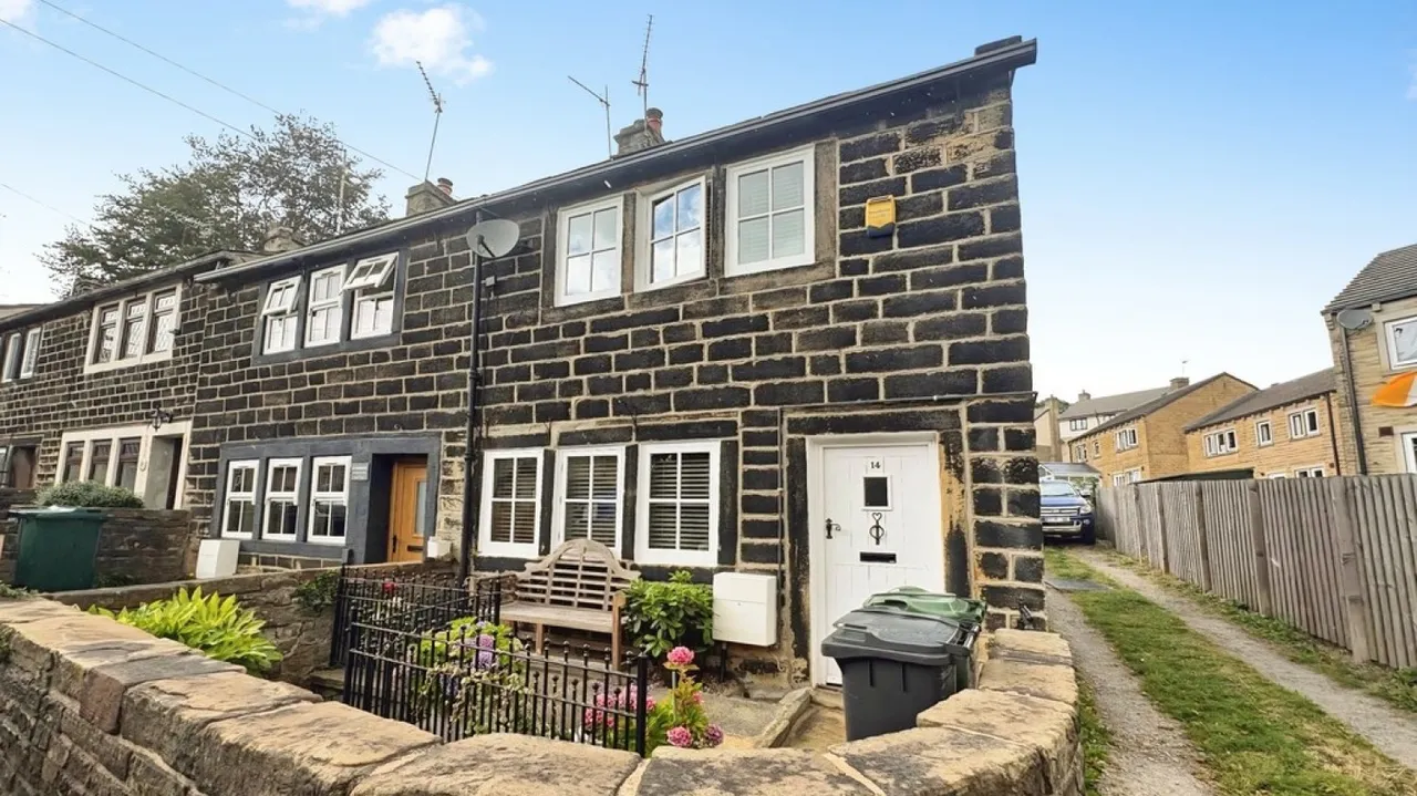 2 bed house for sale — Oakworth, Keighley, West Yorkshire