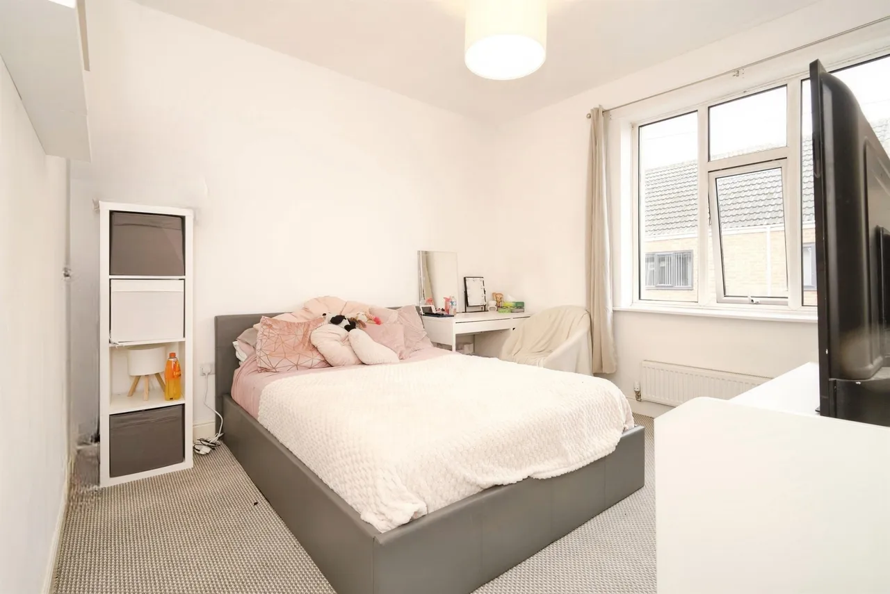 Gosling Gate Road, Goldthorpe, S63, photo 4