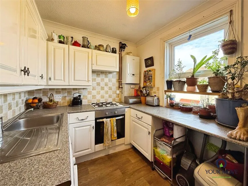 Essex Road, Bognor Regis, PO21, photo 4