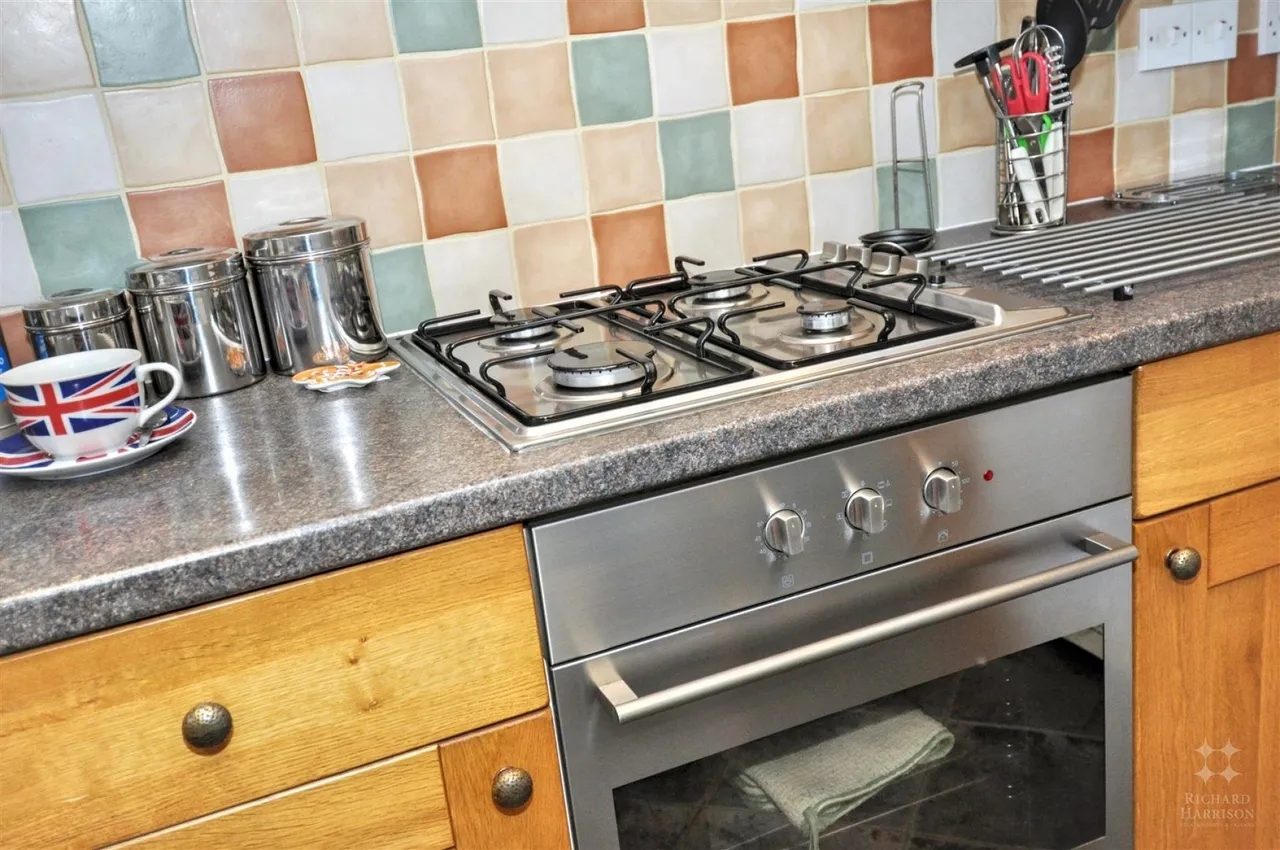 Silverton Road, Loughborough, LE11, photo 12