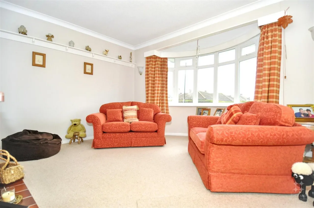 Silverton Road, Loughborough, LE11, photo 2