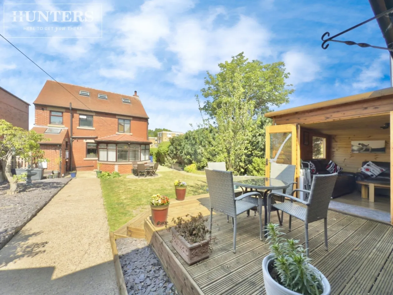 4 bed house for sale — Huddersfield Road, Barnsley