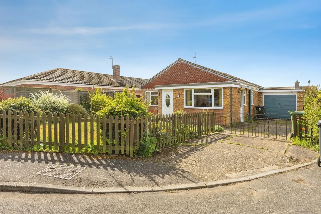 2 bed house for sale — Three Post Road, Watton, Thetford, Norfolk, IP25