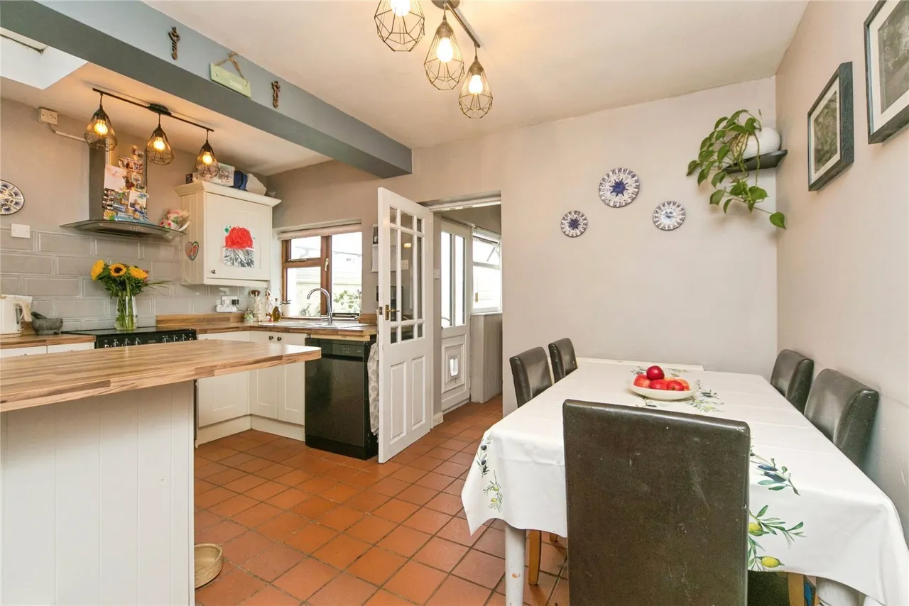 Station Road, Llanrug, LL55, photo 4