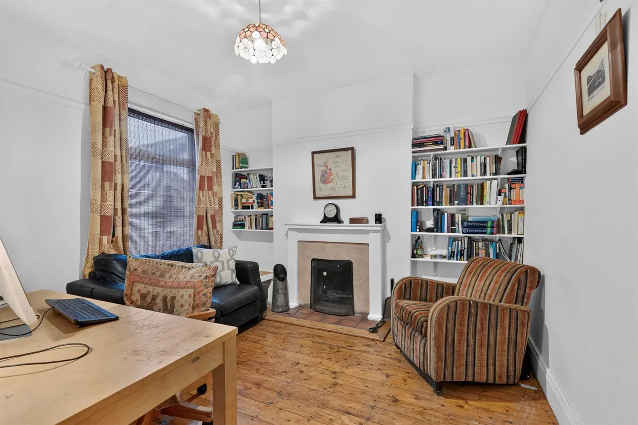 Finaghy Road South, Belfast, BT10, photo 7