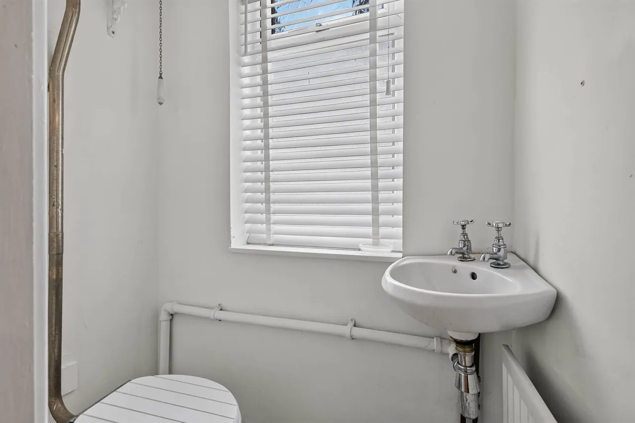 Finaghy Road South, Belfast, BT10, photo 12