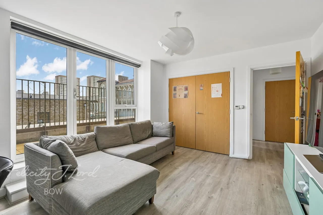 St Clements Avenue, London, E3, photo 15