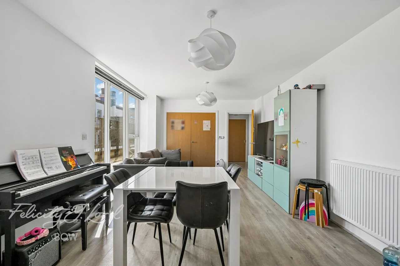 St Clements Avenue, London, E3, photo 16