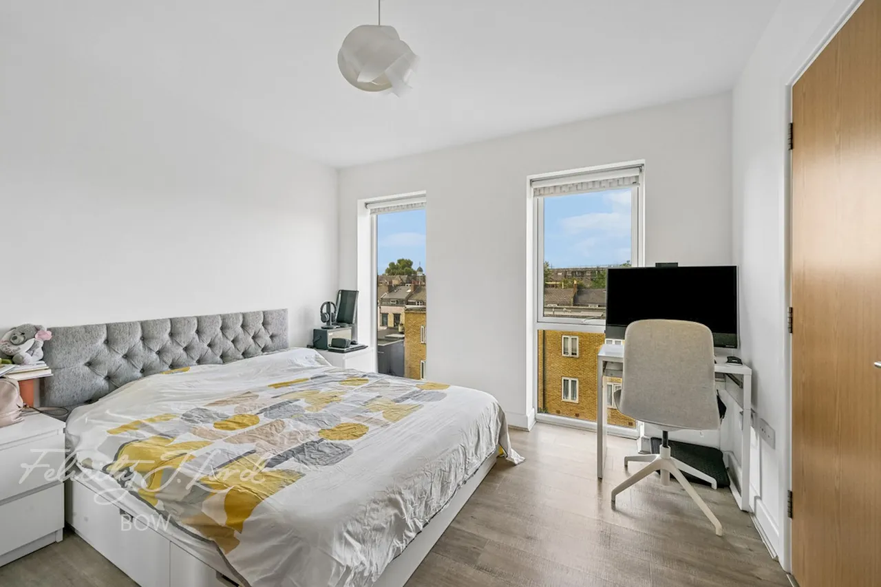 St Clements Avenue, London, E3, photo 8