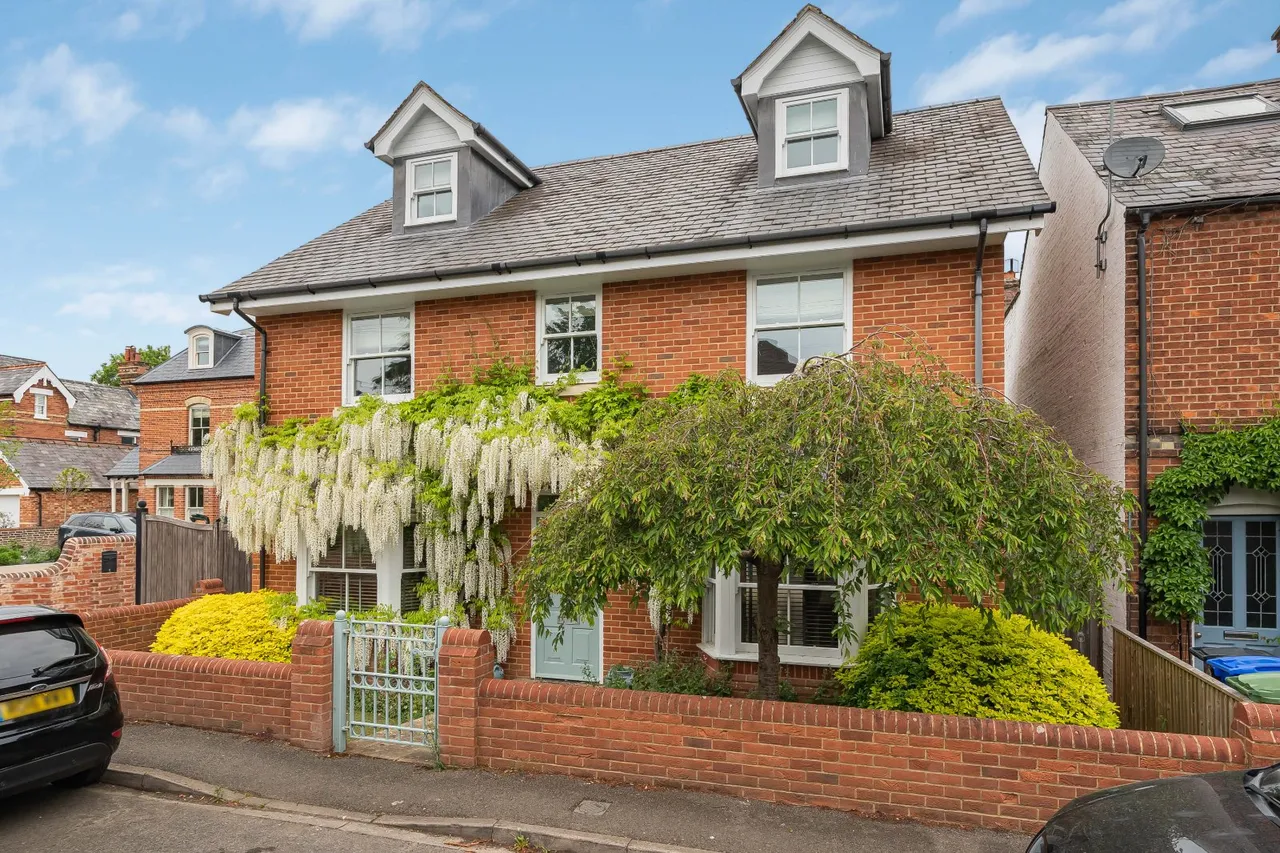 4 bed house for sale, Beaumont Rise, Marlow, SL7