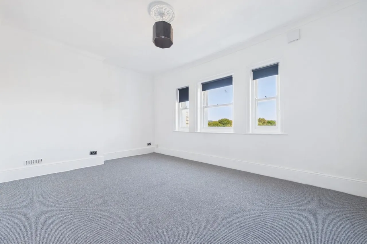 Augusta Gardens, Folkestone, CT20, photo 5