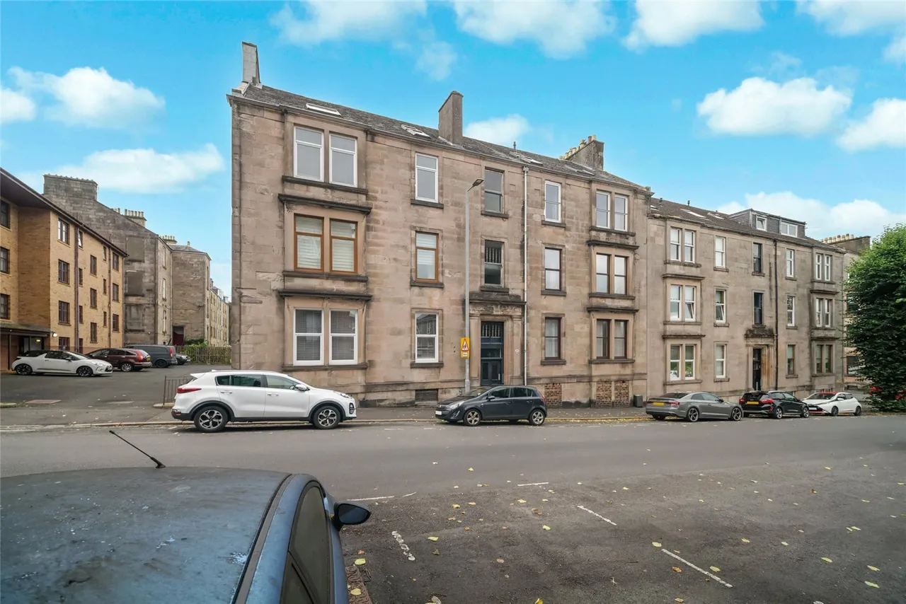 2 bed flat for sale — Robertson Street, Greenock, Inverclyde, PA16