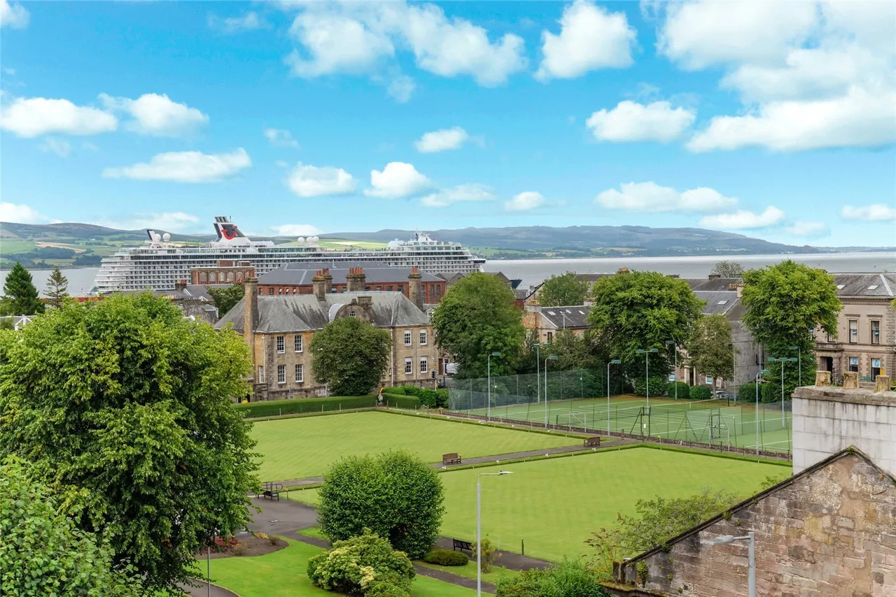 Robertson Street, Greenock, Inverclyde, PA16, photo 11