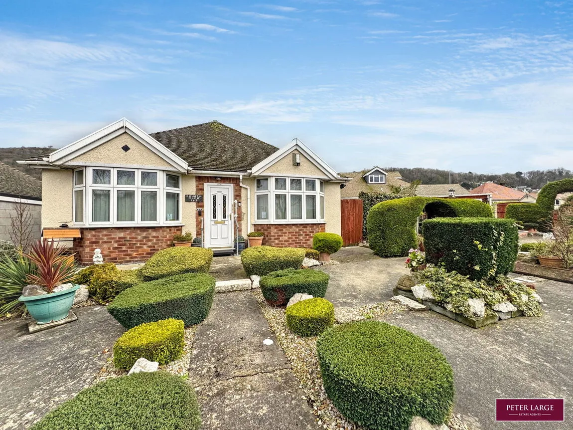 2 bed house for sale — Meliden Road, Meliden, Denbighshire, LL19 8LY