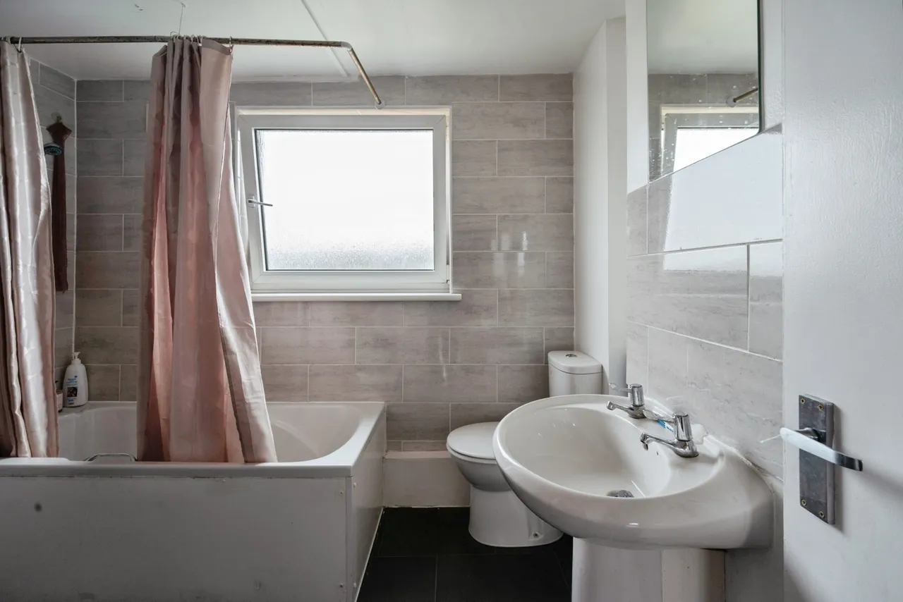 Nunhead Green, London, SE15, photo 18