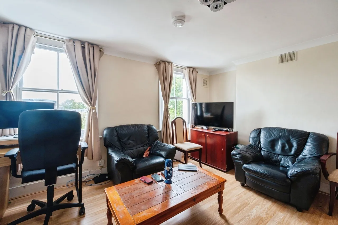 Nunhead Green, London, SE15, photo 3