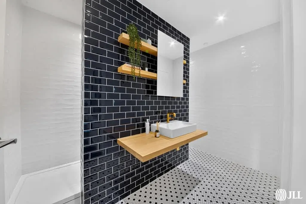 Orchard Place, London, E14, photo 6