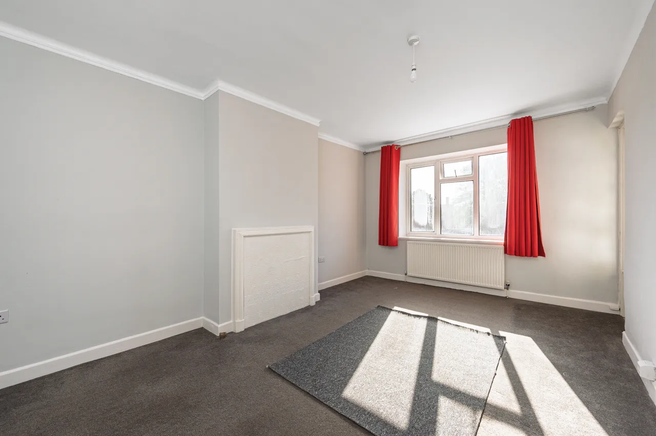 2 bed flat to rent, London, NW11