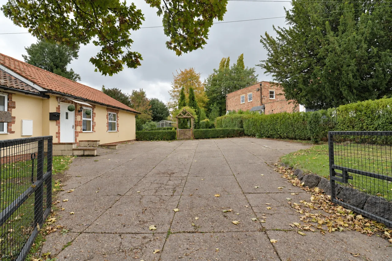 The Bungalow East Acridge, Barton-Upon-Humber, DN18, photo 17