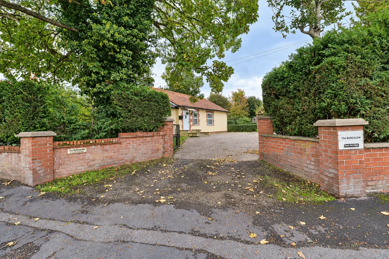 The Bungalow East Acridge, Barton-Upon-Humber, DN18, photo 16