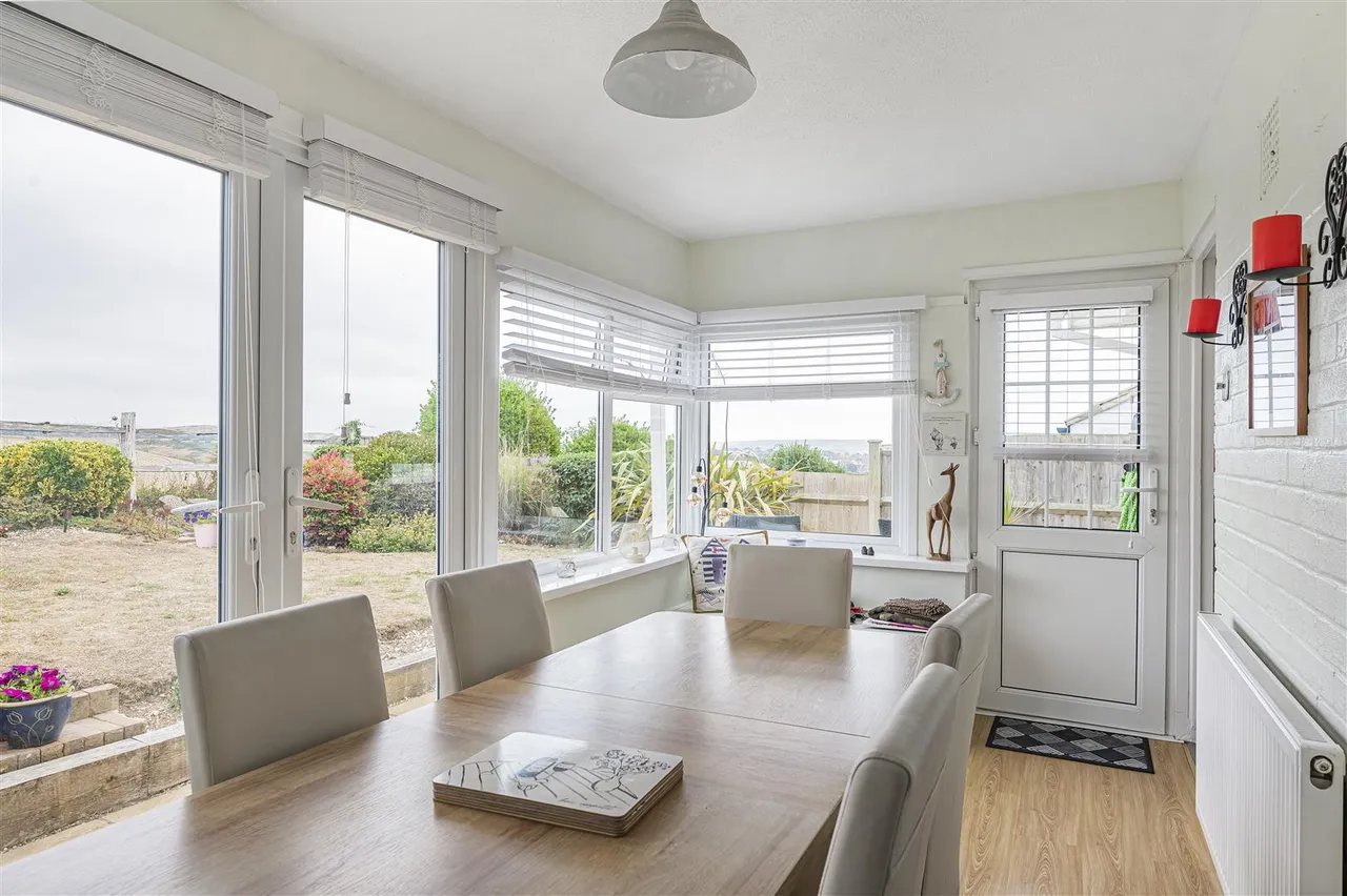 Antony Close, Seaford, photo 15