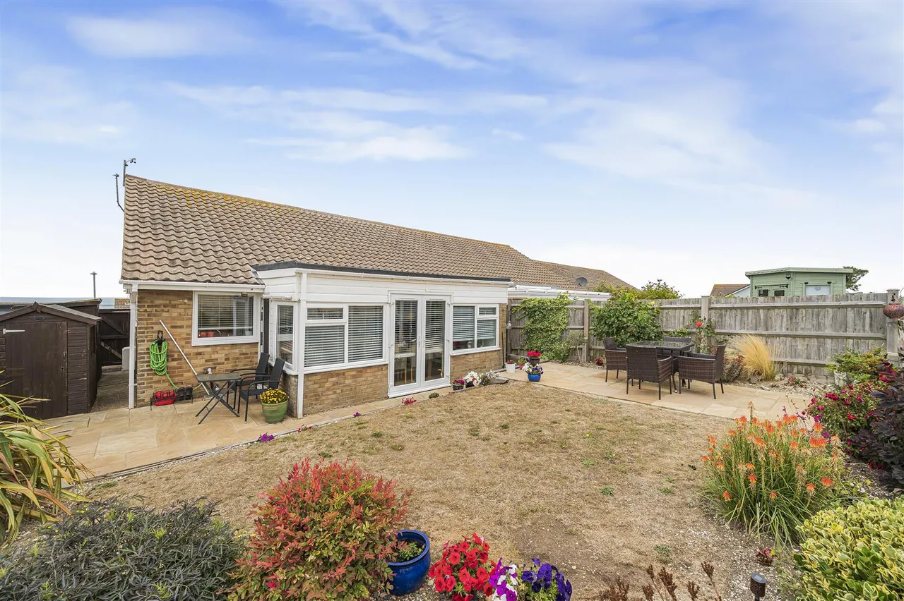 Antony Close, Seaford, photo 11
